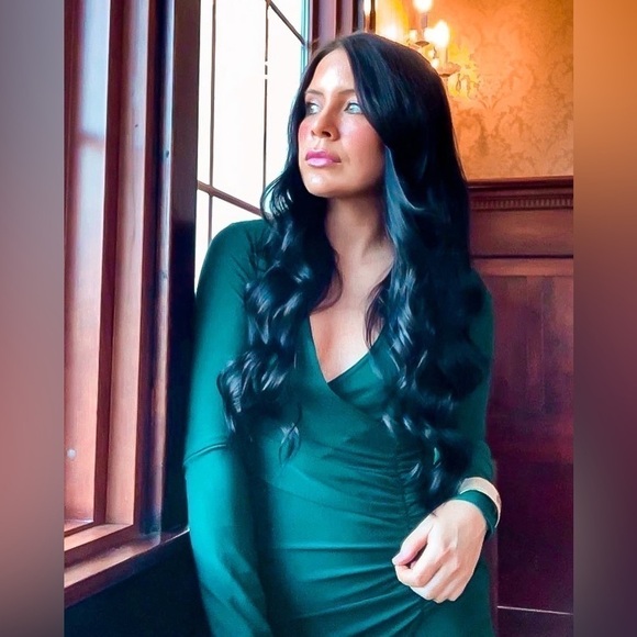 Boohoo Dark Green Long Sleeve High Slit Ruched Side Maxi Dress sz 8 - Picture 3 of 8